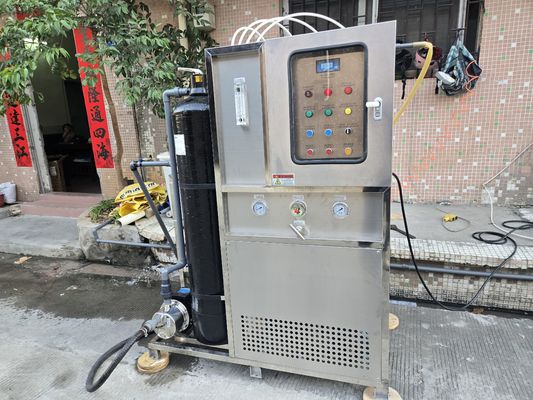 İyi fiyat AC220V-380V / 50-60Hz Ada Yeraltı Tuzlu Su Desalinizasyon Sistemi Koruma Sınıfı IP54 çevrimiçi