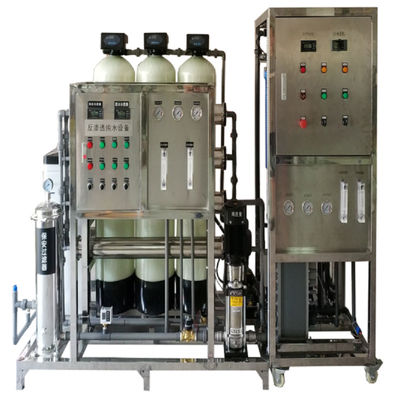Tratamiento de aguas residuales con ósmosis inversa Dispositivo de agua ultrapura con método de desinfección por cloración