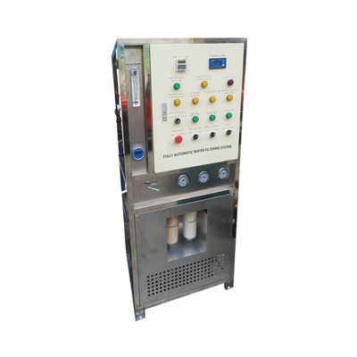Máquina inteligente de desalinización de agua de mar Producción diaria de agua 3 toneladas Potencia 2000w Suministro de energía 220-380v