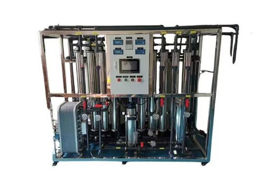 El equipo de agua ultrapura produce 2 toneladas de agua por hora potencia 2500w suministro de energía 380-440v