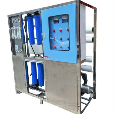 Prezzo buono Dispositivo automatico di filtrazione dell'acqua desolata Produzione idrica 0,8 tonnellate/ora in linea