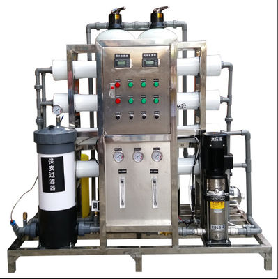 Sistema de tratamiento de agua por ósmosis inversa de agua salobre Producción de agua 1000 l/h