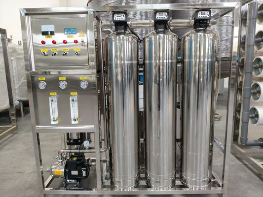 Equipo de agua ultrapura personalizable y avanzado de 3 KW para temperatura del agua de 5-45°C y sistema de 220 V/50 Hz con una tasa de recuperación ≥60%