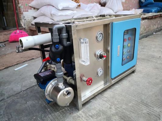 JC-ZD1T/D Sistema civil de purificación de agua salobre a pequeña escala AC220V-380V / 50-60Hz