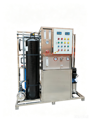 Bon prix Accès limité à l'utilisateur Machine de dessalement d'eau Système d'osmose inverse Conçu pour fournir une production constante d'eau douce en ligne